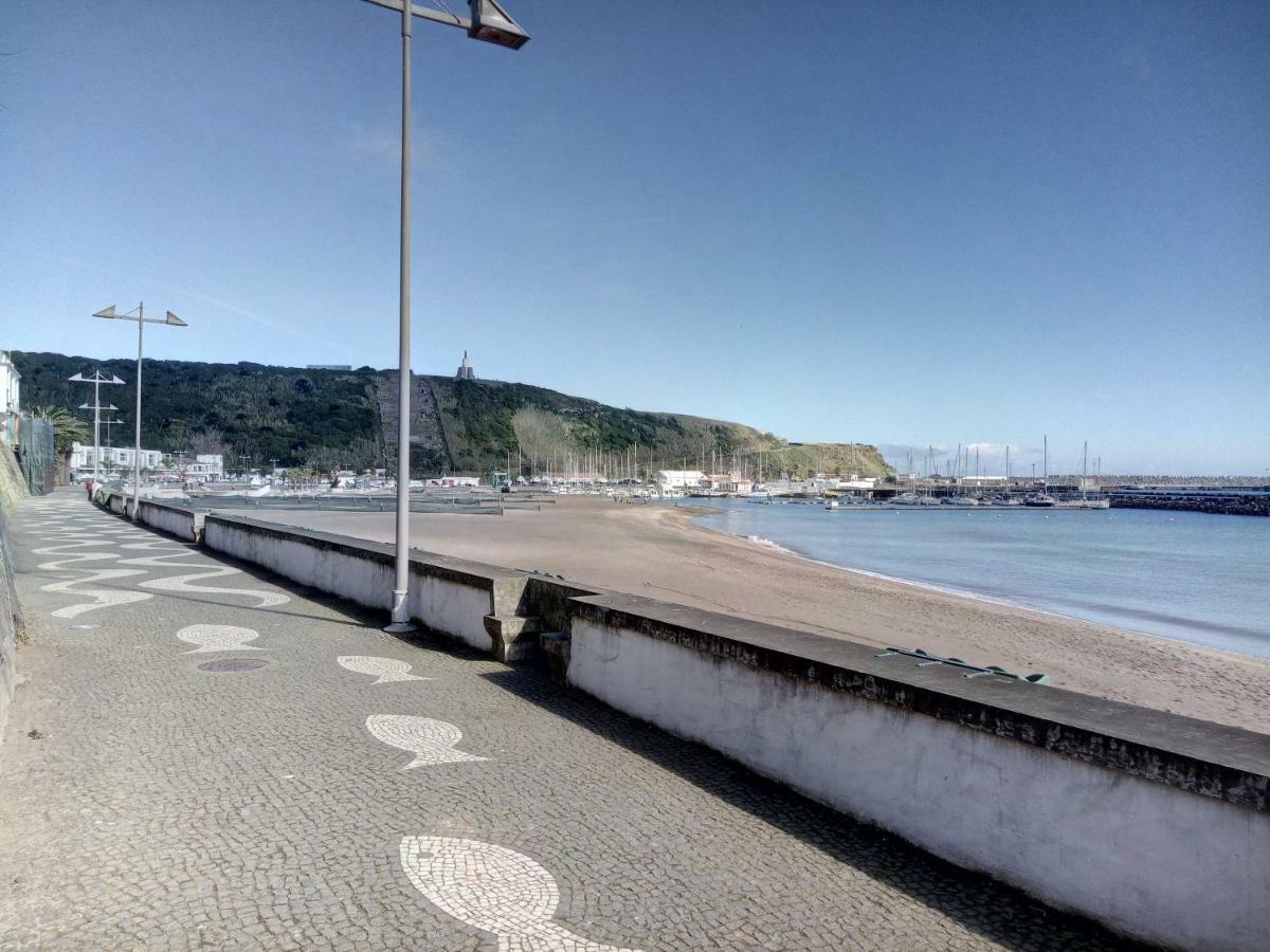Janelas Da Praia Praia da Vitoria ภายนอก รูปภาพ